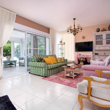 Global Bellvedere 10041 Villa Denia